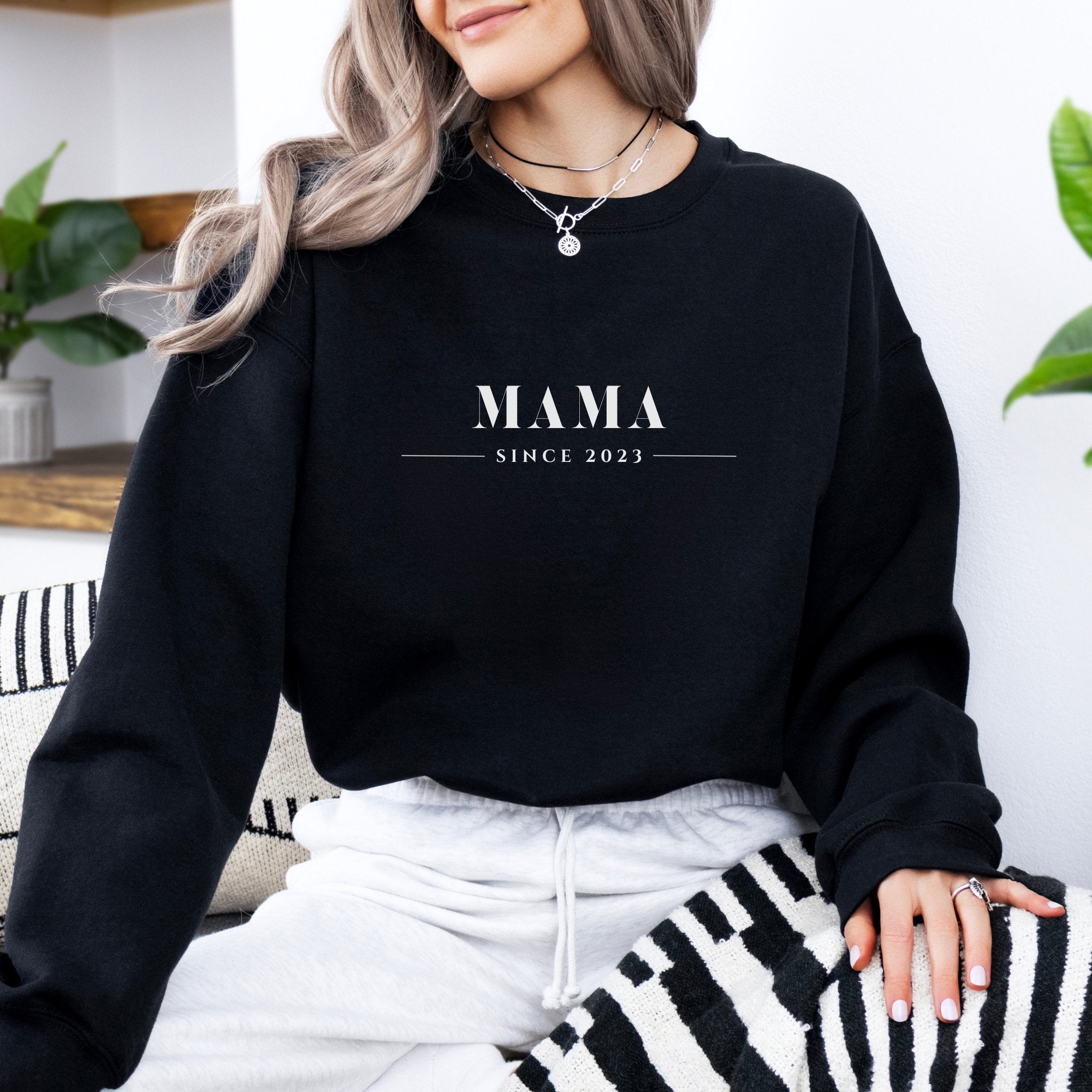 Mom's Comfort Crewneck Sweatshirt - MrsClutterWorth